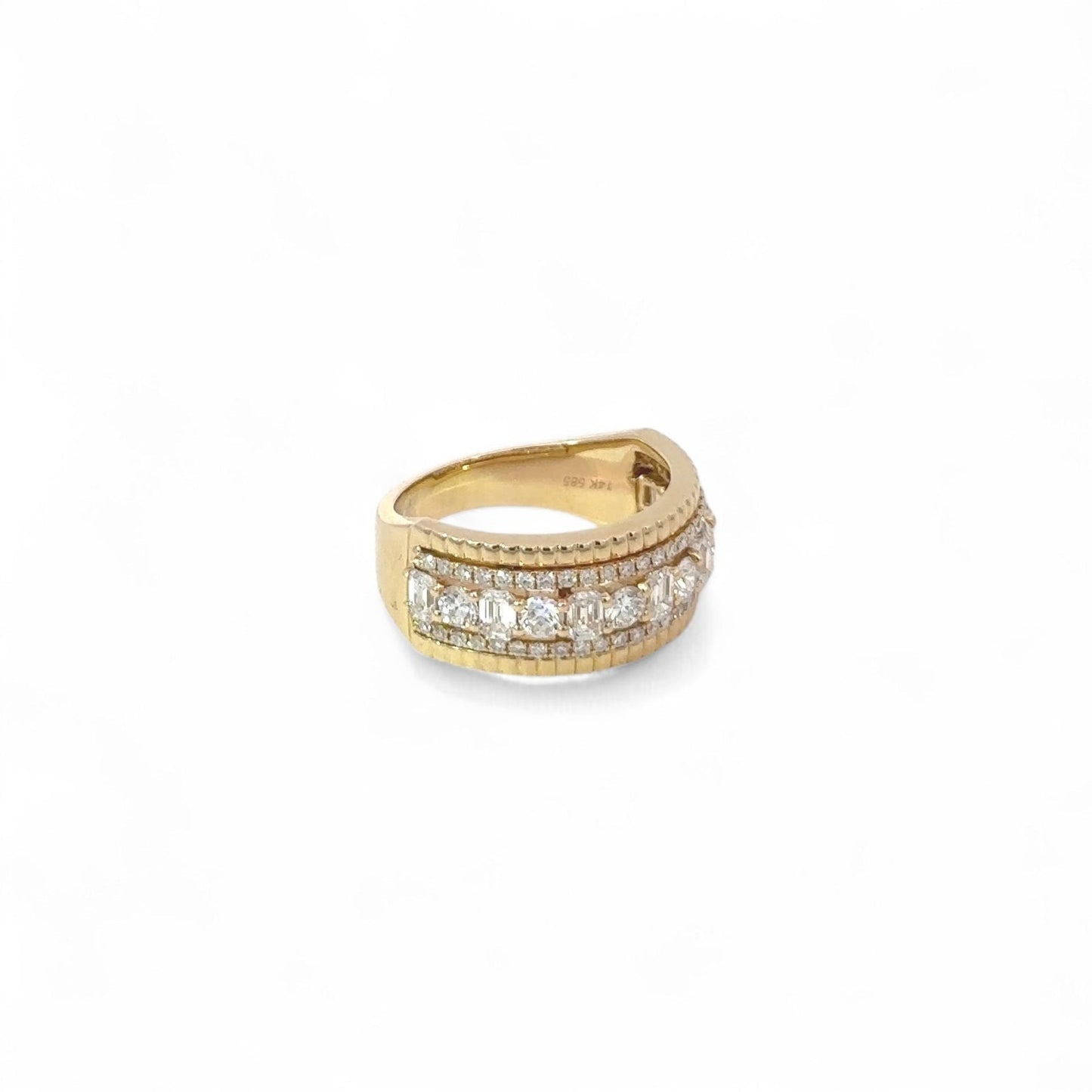 18K Yellow Gold & Mixed Diamond Ring