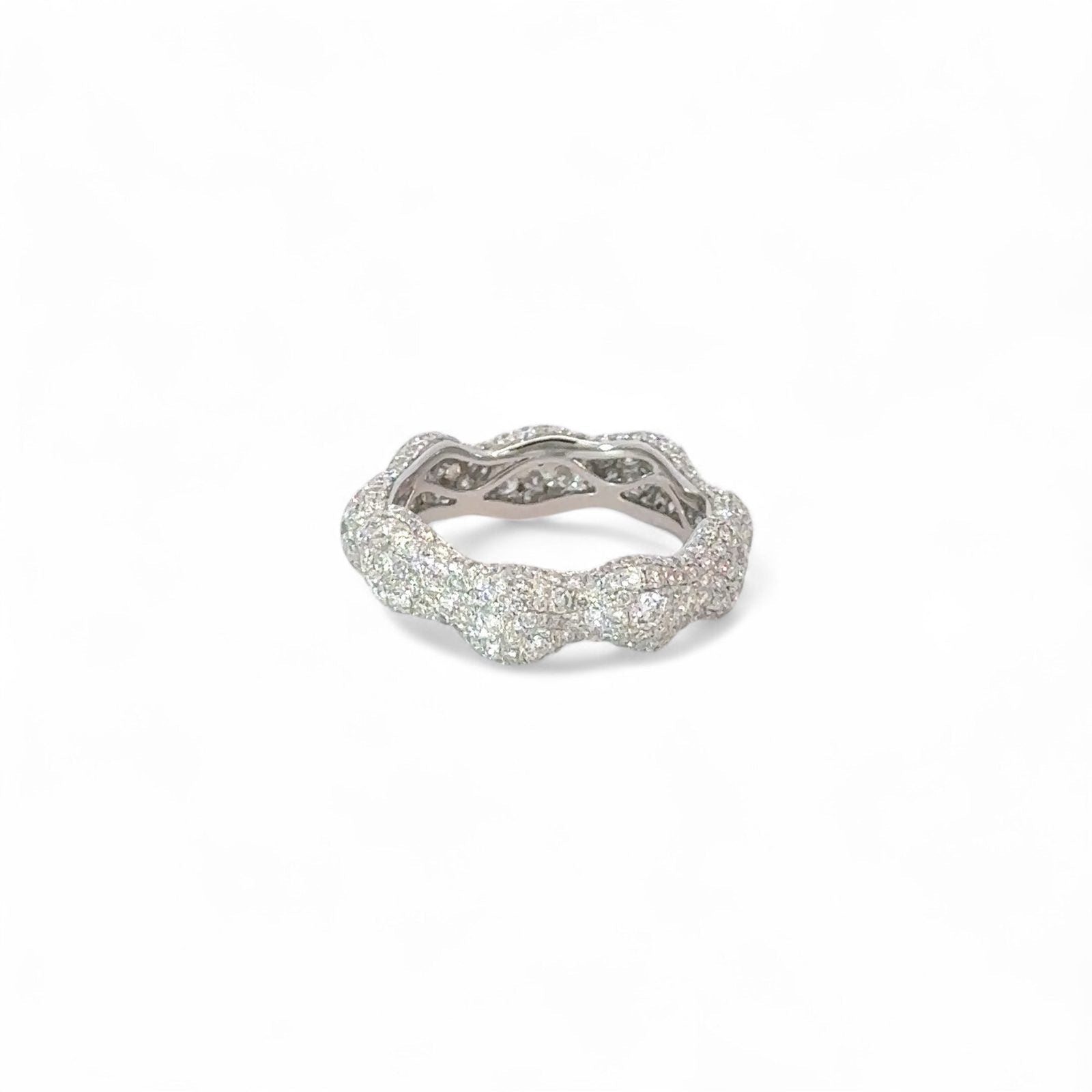 18K White Gold & Diamond Ring