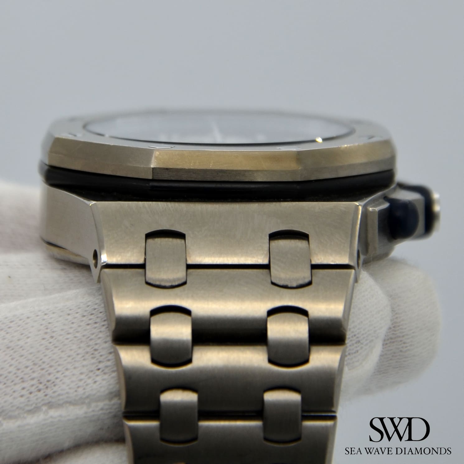 Audemars Piguet Royal Oak Offshore Blue Dial 25721TI.OO.1000TI.04.A