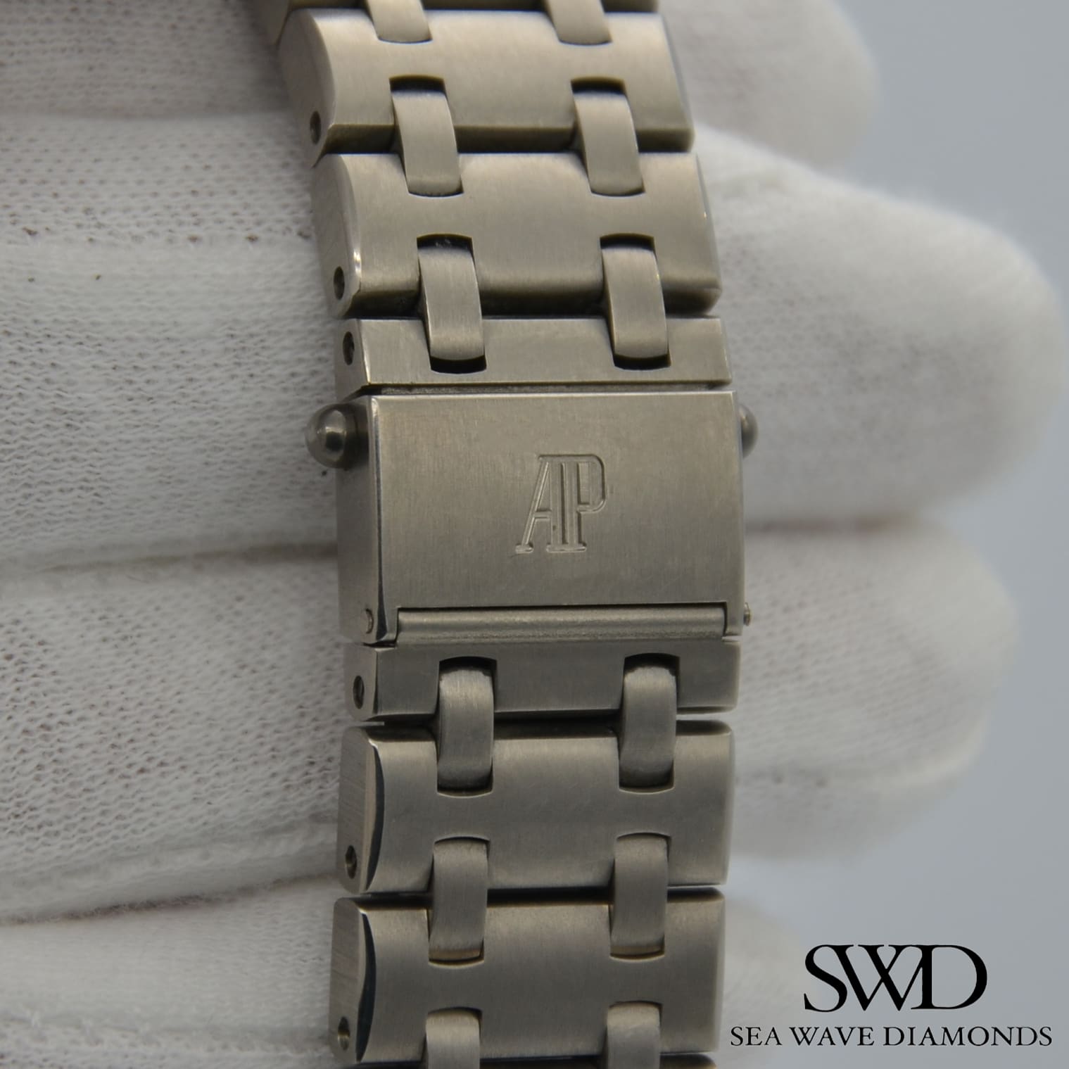 Audemars Piguet Royal Oak Offshore Blue Dial 25721TI.OO.1000TI.04.A