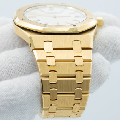 Audemars Piguet Royal Oak 15202BA.OO.0944BA.01 18K Yellow gold White Dial