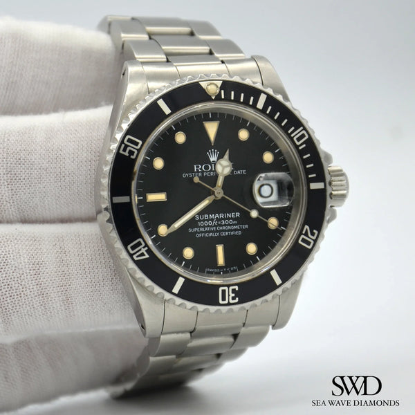 Rolex-submariner-date-16610