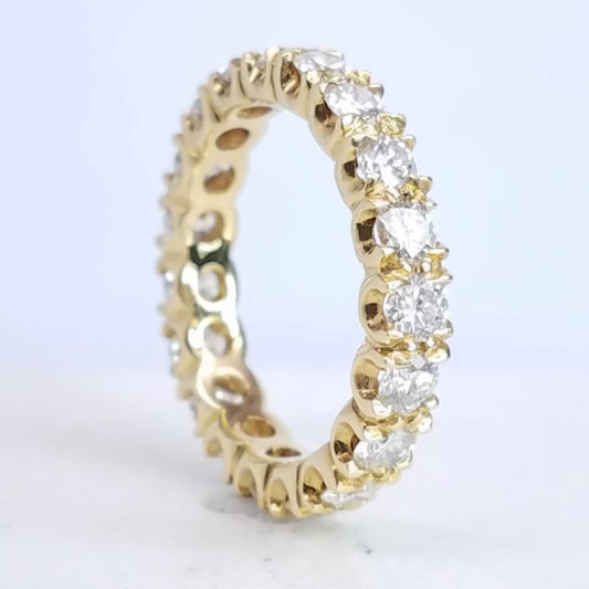 "ETNBD01942" Diamond Eternity Ring in 18K Yellow Gold
