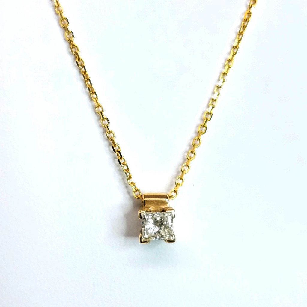 "PEND01184" SQUARE DIAMOND NECKLACE 14K YELLOW GOLD