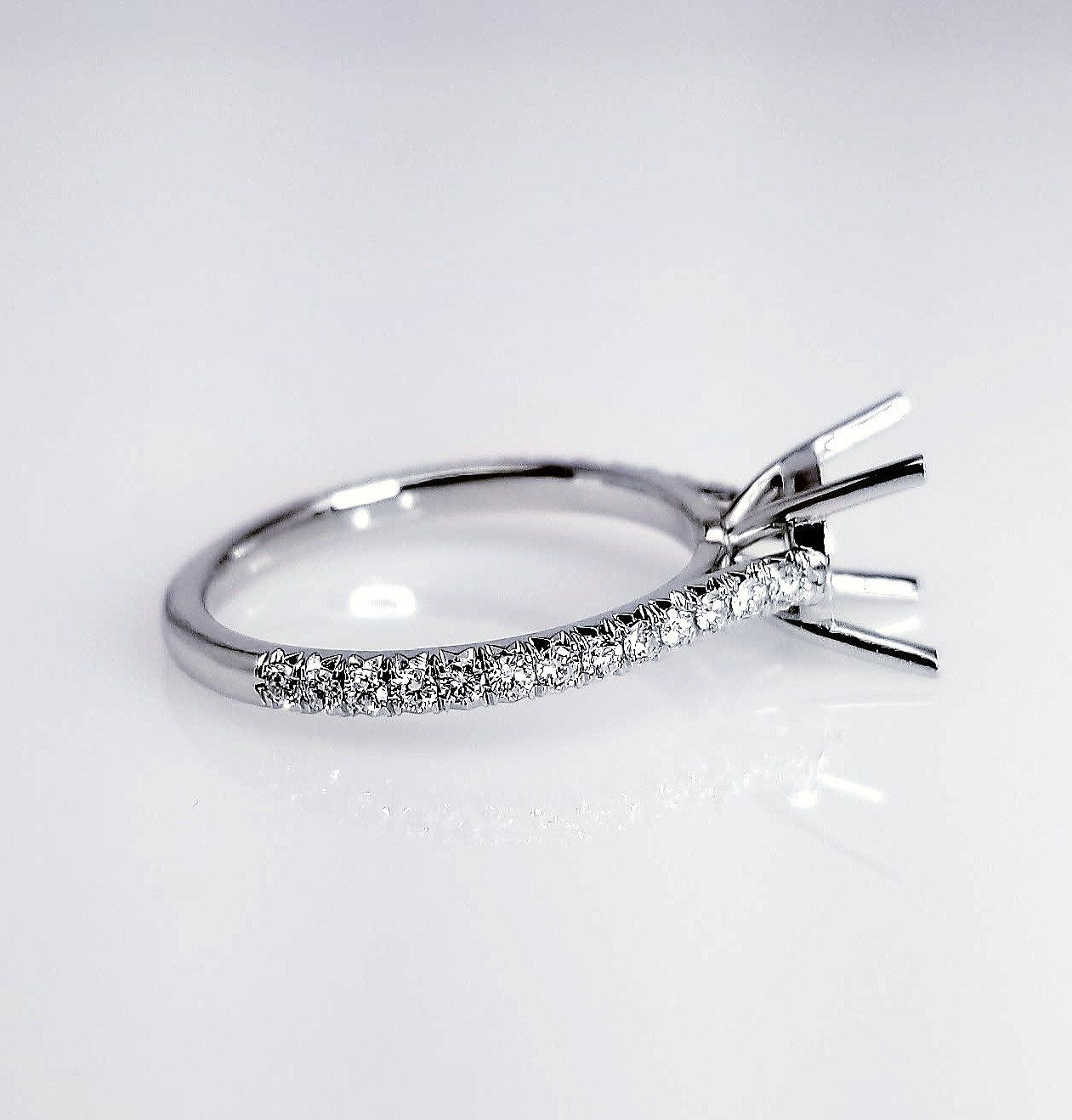 Platinum 0.32 Carat Engagement Setting