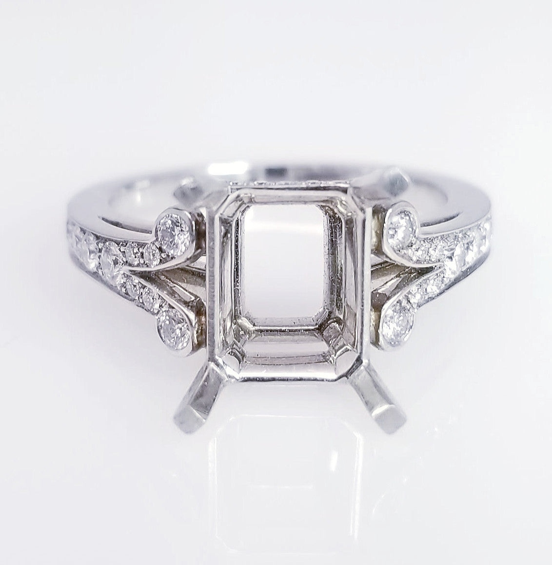 "ENGR01954" Vintage Inspired Diamond Setting For An Emerald Cut