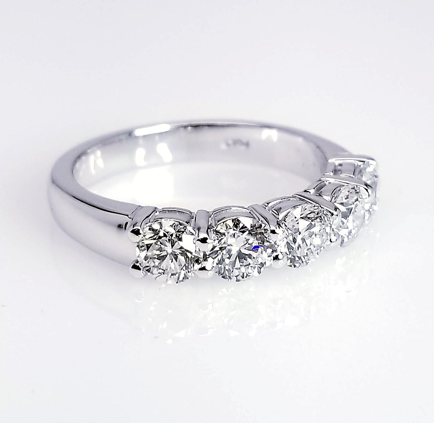 "DBAND01934" Platinum 5 Stone Diamond Band