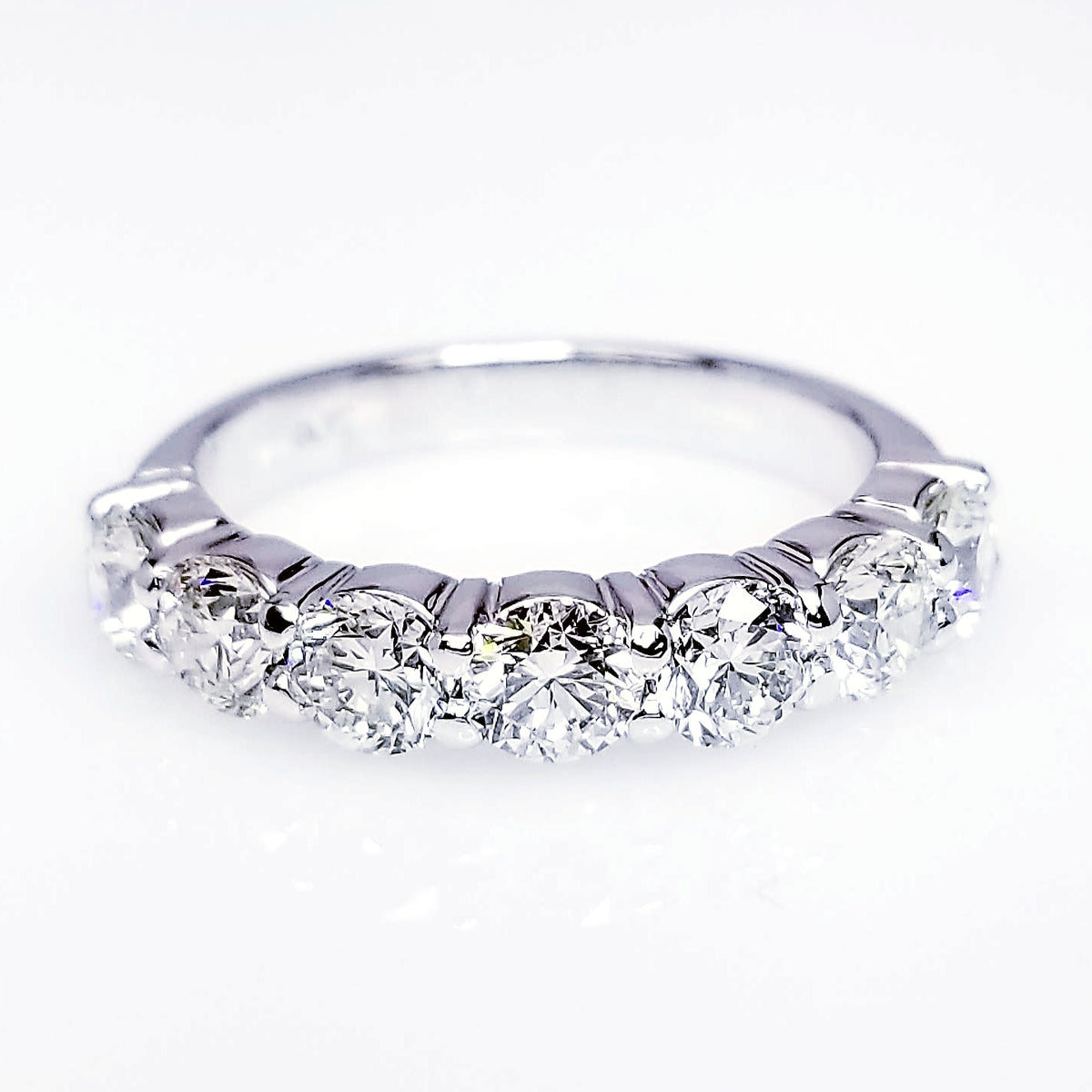 "DBAND01932" 7 Stone Platinum Diamond Band
