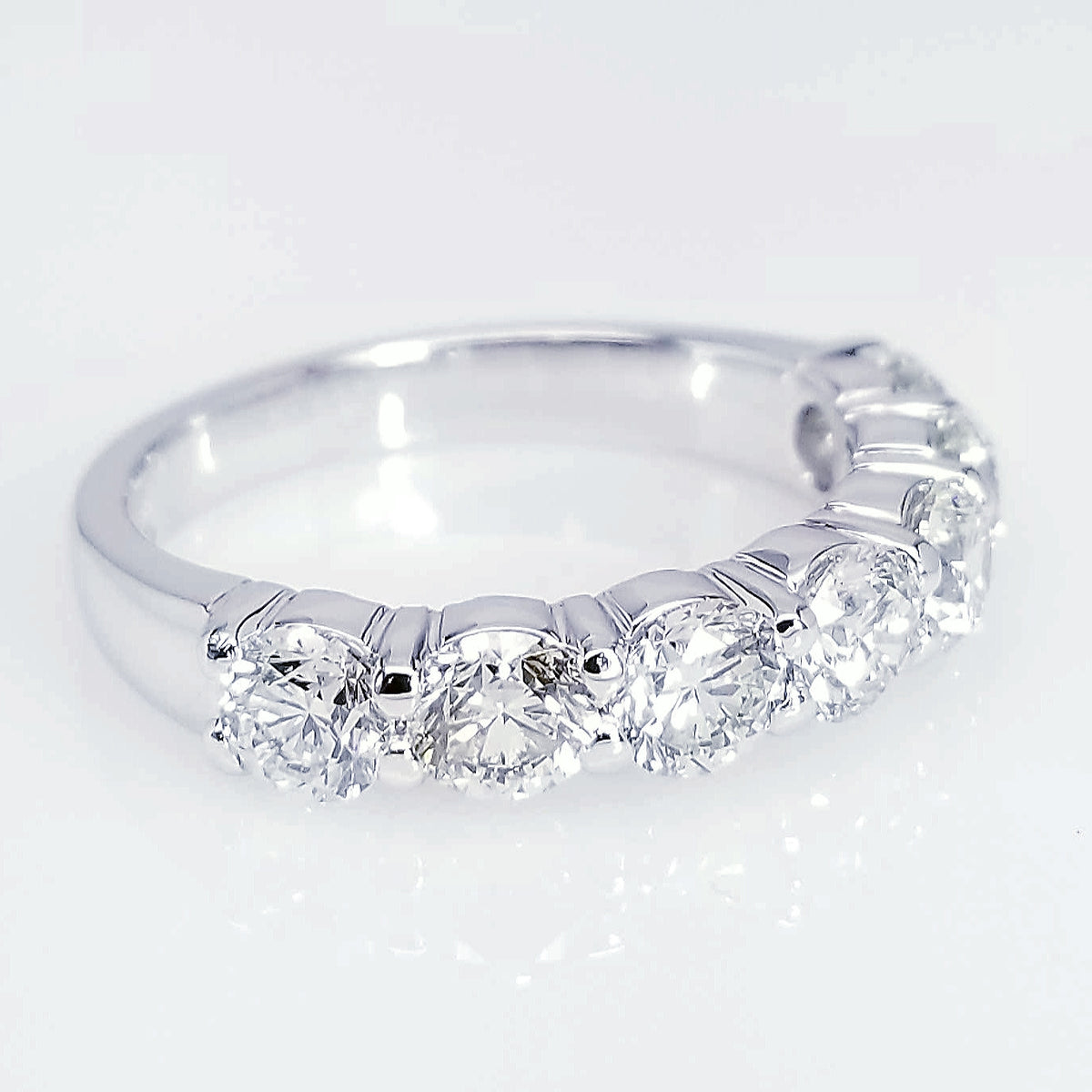 "DBAND01932" 7 Stone Platinum Diamond Band