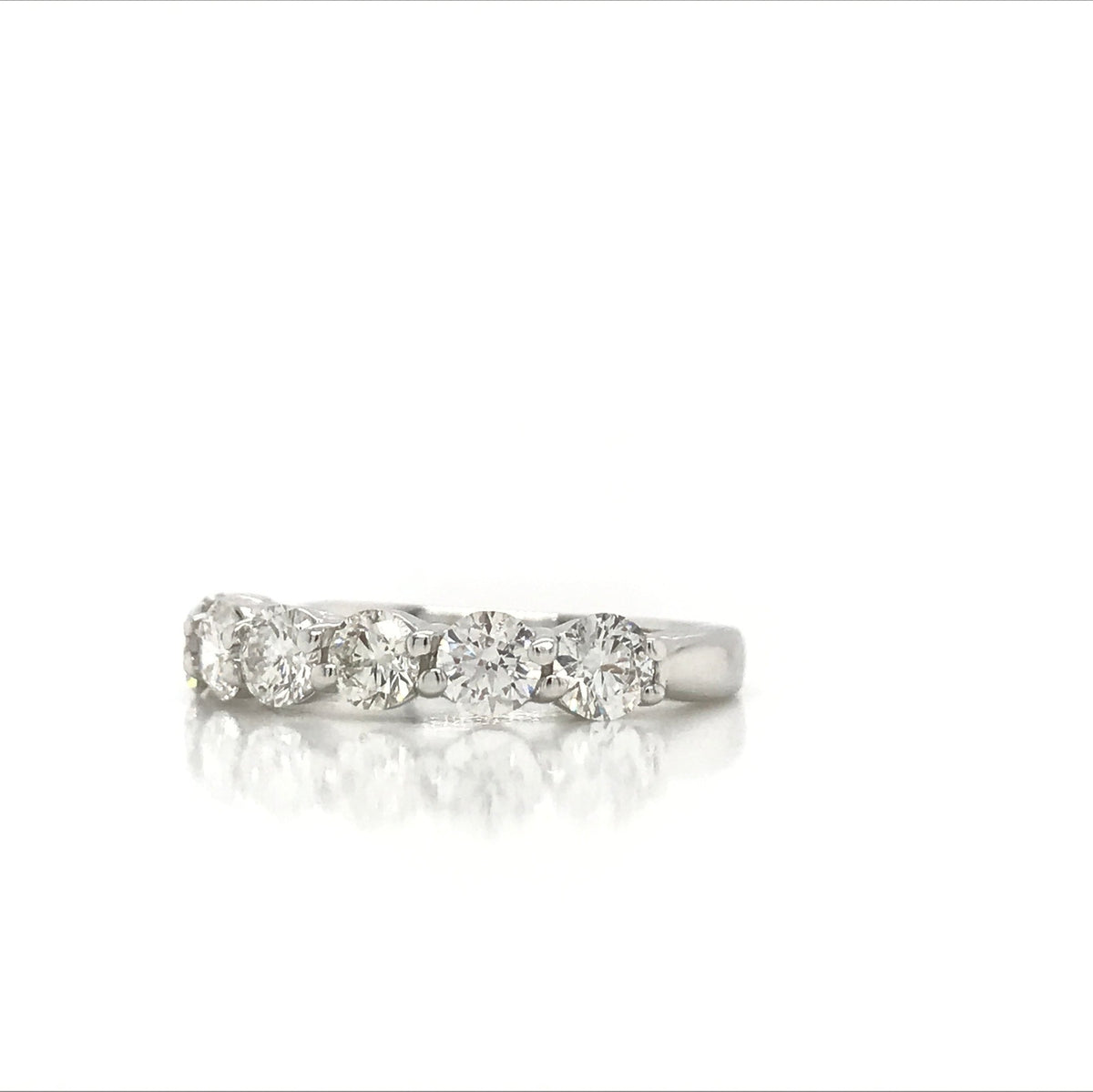 "DBAND01893" Diamond Anniversary Band