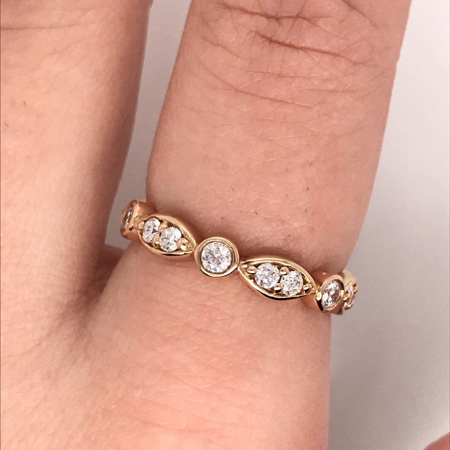 "ETNBD01937" Round Diamond Vintage Style Eternity Band