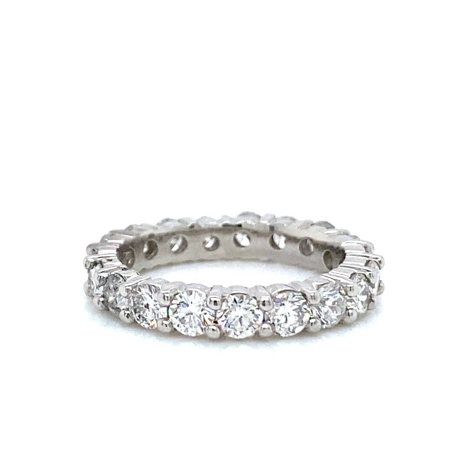"ETNBD03039" Shared Prong Round Brilliant Diamond Eternity Band