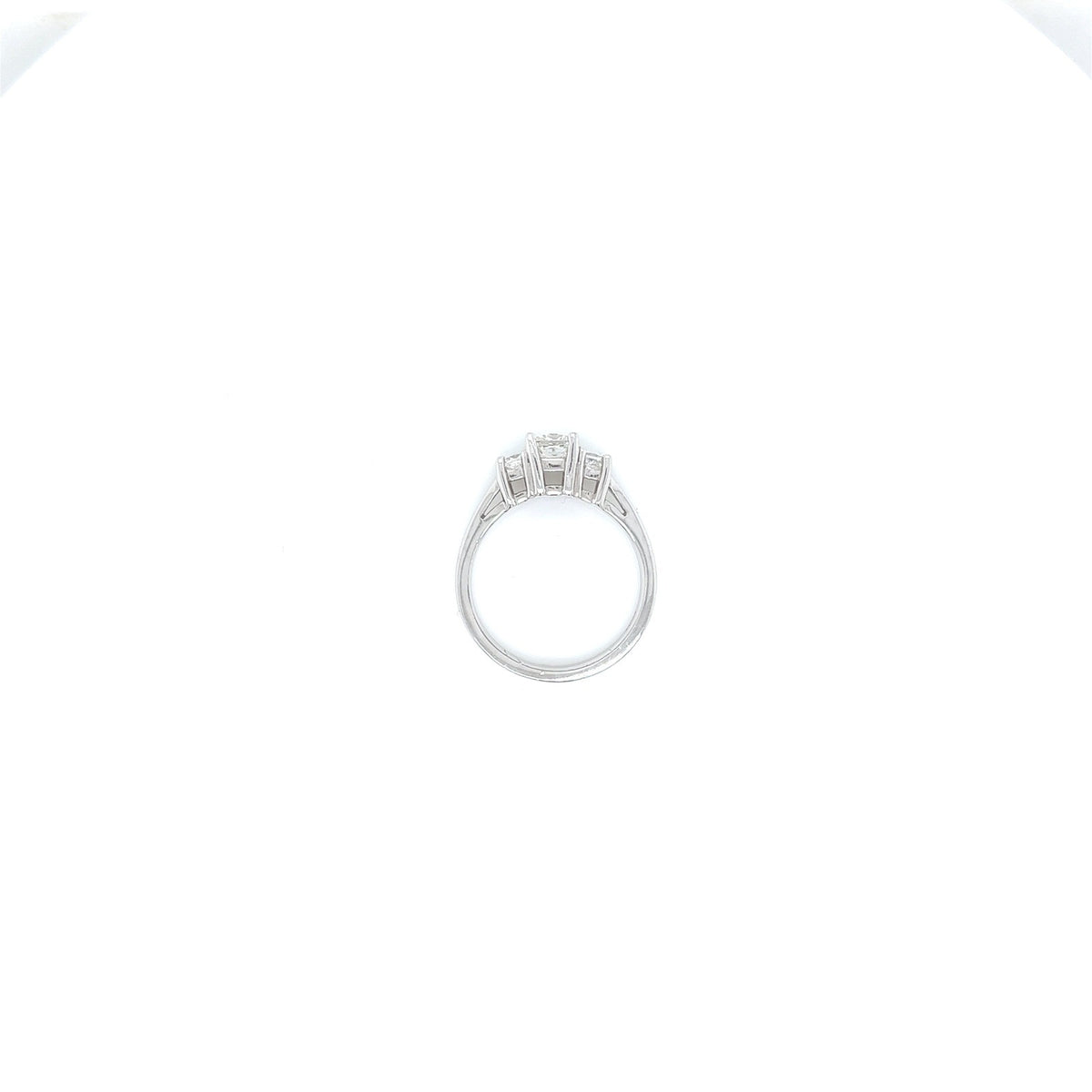 " 3STRG01017 " 1.01Carat Round Diamond Three Stone Engagement Ring