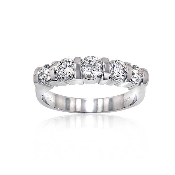 "5STRG01013" Bar Set Five Stone Diamond Ring