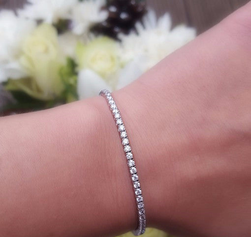 "BRAC01352" Delicate Diamond Bracelet 2.10cts
