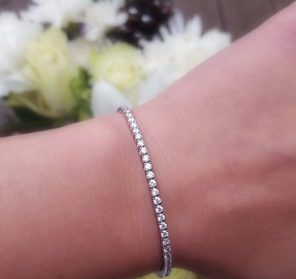"BRAC01352" Delicate Diamond Bracelet 2.10cts