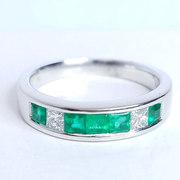 0.55Carat Diamond and Emerald Ladies Wedding Band