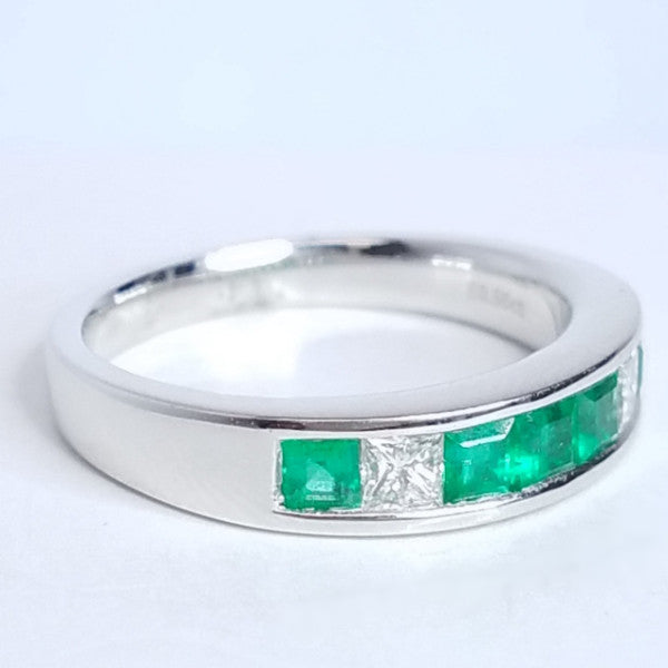 0.55Carat Diamond and Emerald Ladies Wedding Band