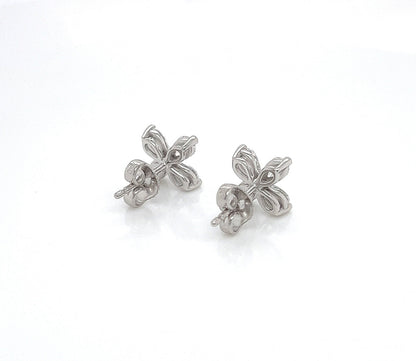 1.22 Carat Flower Shaped Diamond Stud Earrings in 18K White Gold