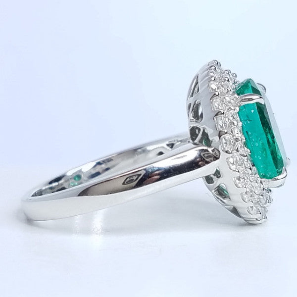 "ENGR01515" Oval Green Emerald Diamond Ring