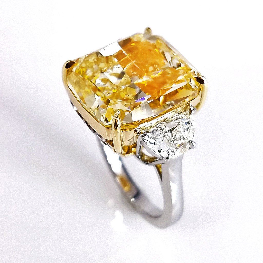Disney Cinderella Inspired Diamond Engagement Ring in 14K White & Yellow  Gold 1 1/10 CTTW | Enchanted Disney Fine Jewelry