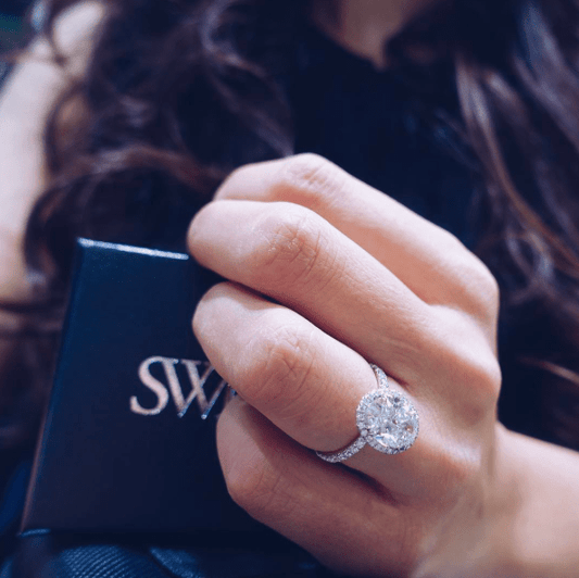 "ENGR03139" Fabulous Oval Diamond Ring