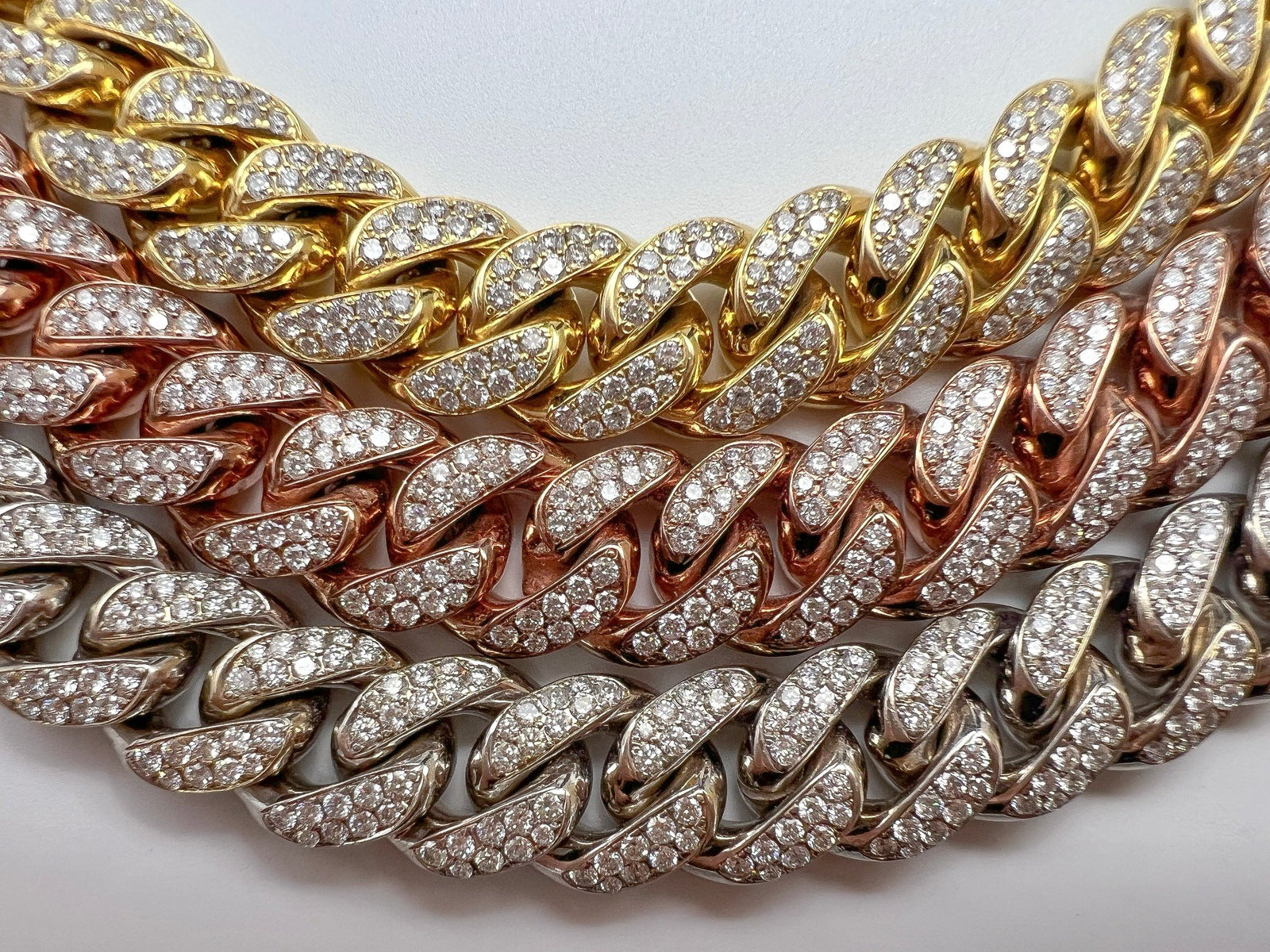 11.5 Carat Unisex 14K White Gold Iced Out Cuban Link Diamond Bracelet, 114g 8"