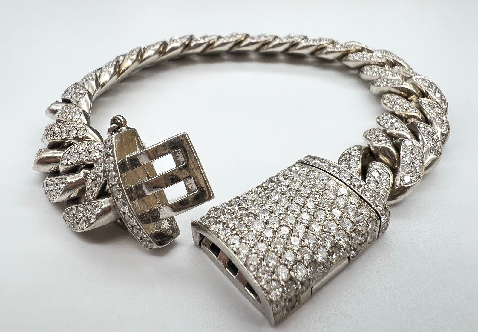 11.5 Carat Unisex 14K White Gold Iced Out Cuban Link Diamond Bracelet, 114g 8"