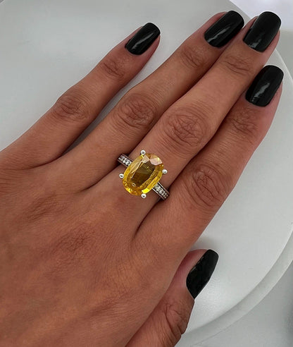5.60Carat Rare Yellow Sapphire Ladies Diamond Ring