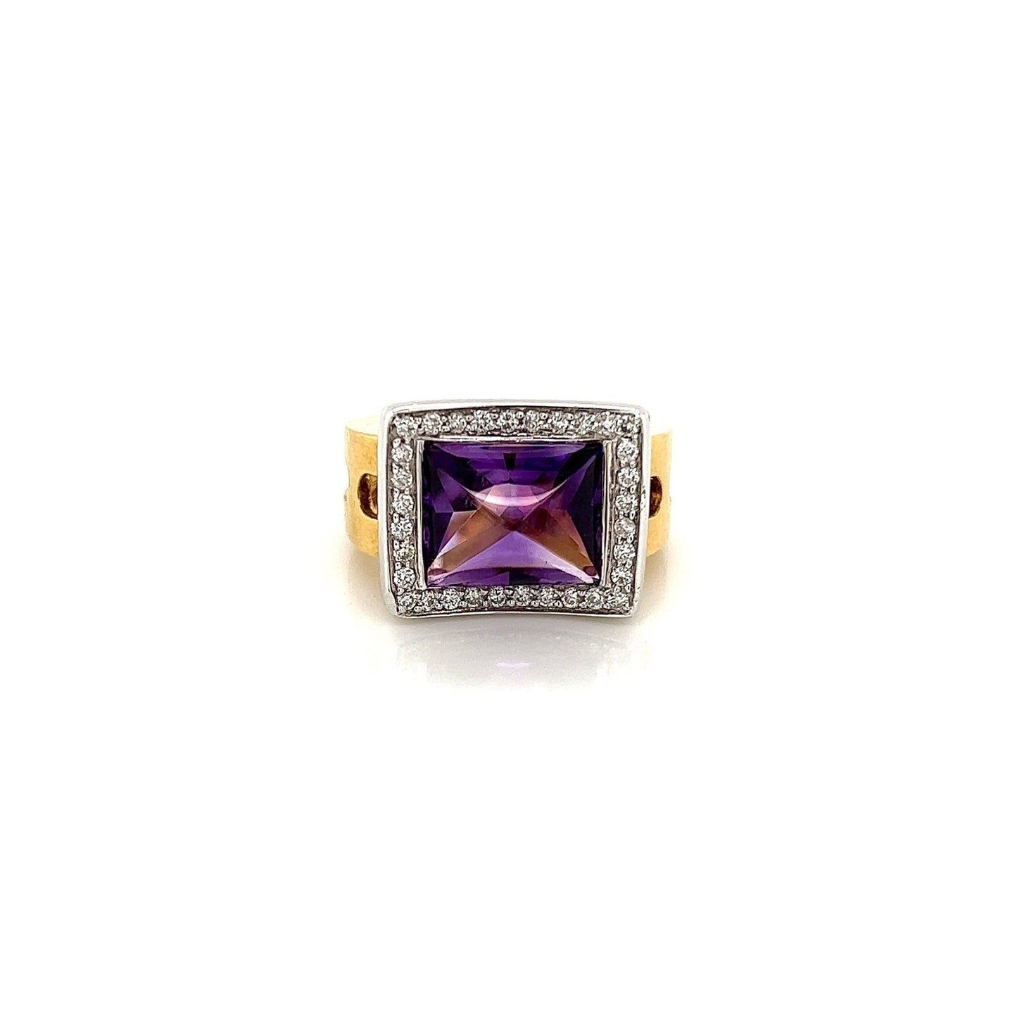 Ladies Ring With Amethyst