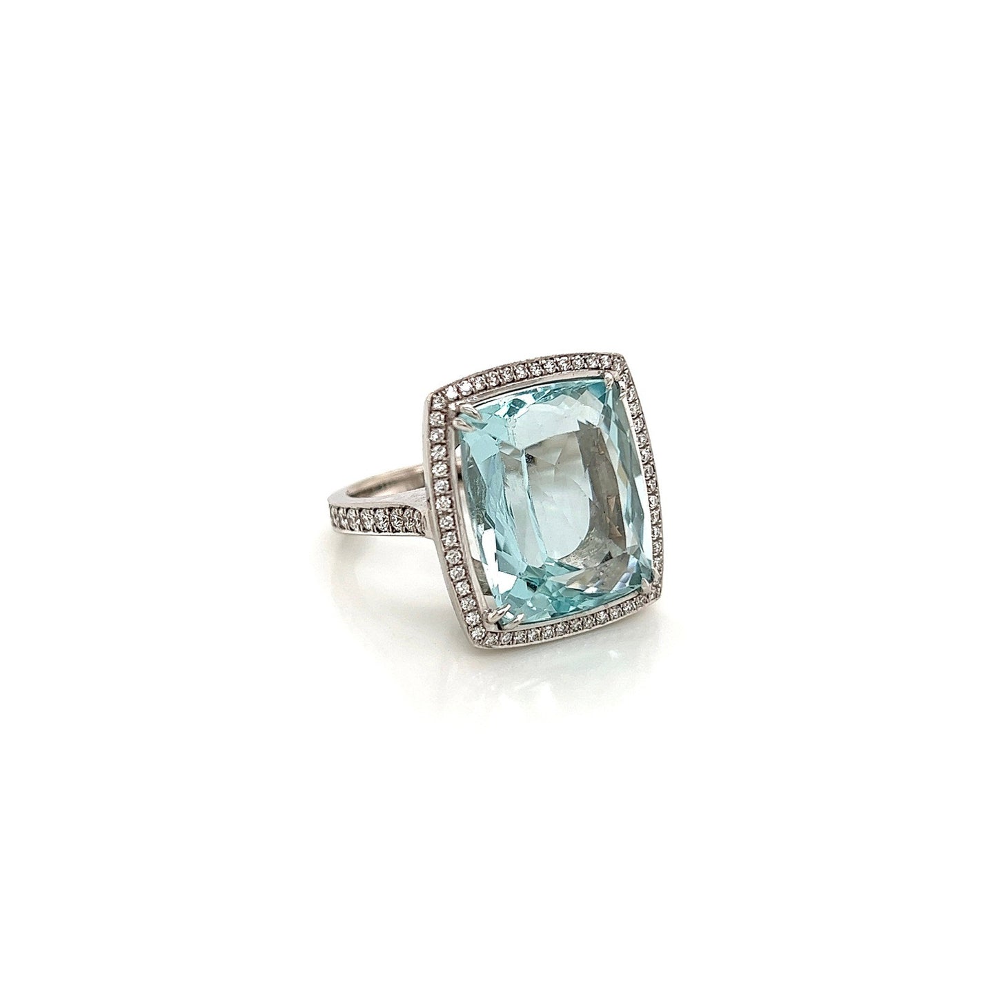 24.50Carat Aquamarine Ladies Diamond Ring