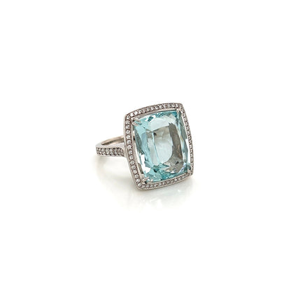 24.50Carat Aquamarine Ladies Diamond Ring