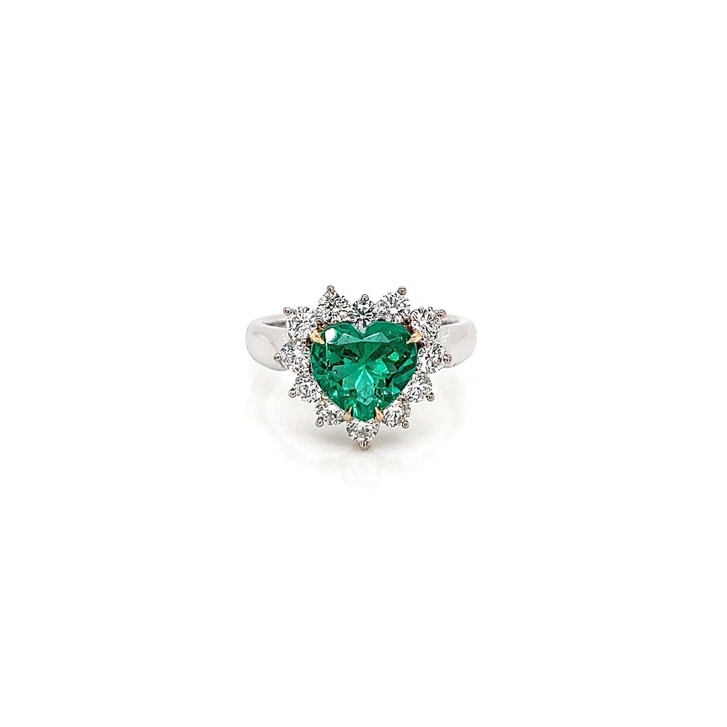 "LADRG01417" Green Emerald Heart Diamond Ring