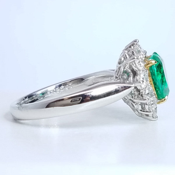 "LADRG01417" Green Emerald Heart Diamond Ring