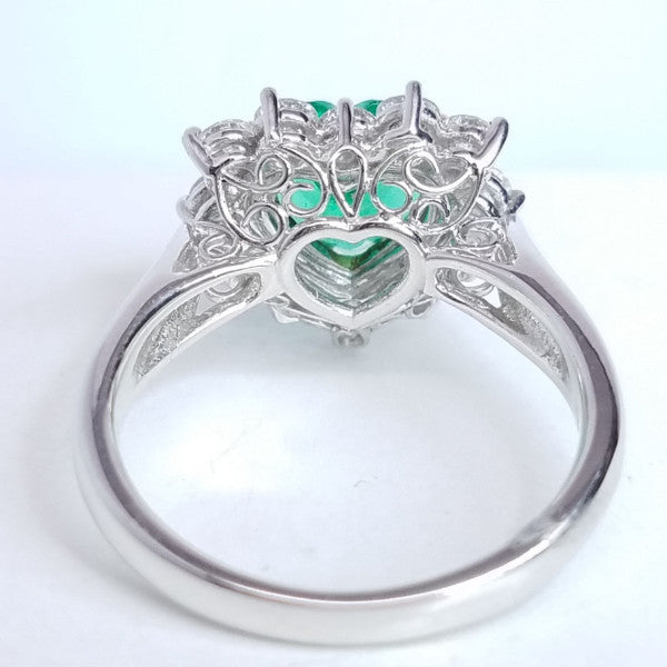 "LADRG01417" Green Emerald Heart Diamond Ring