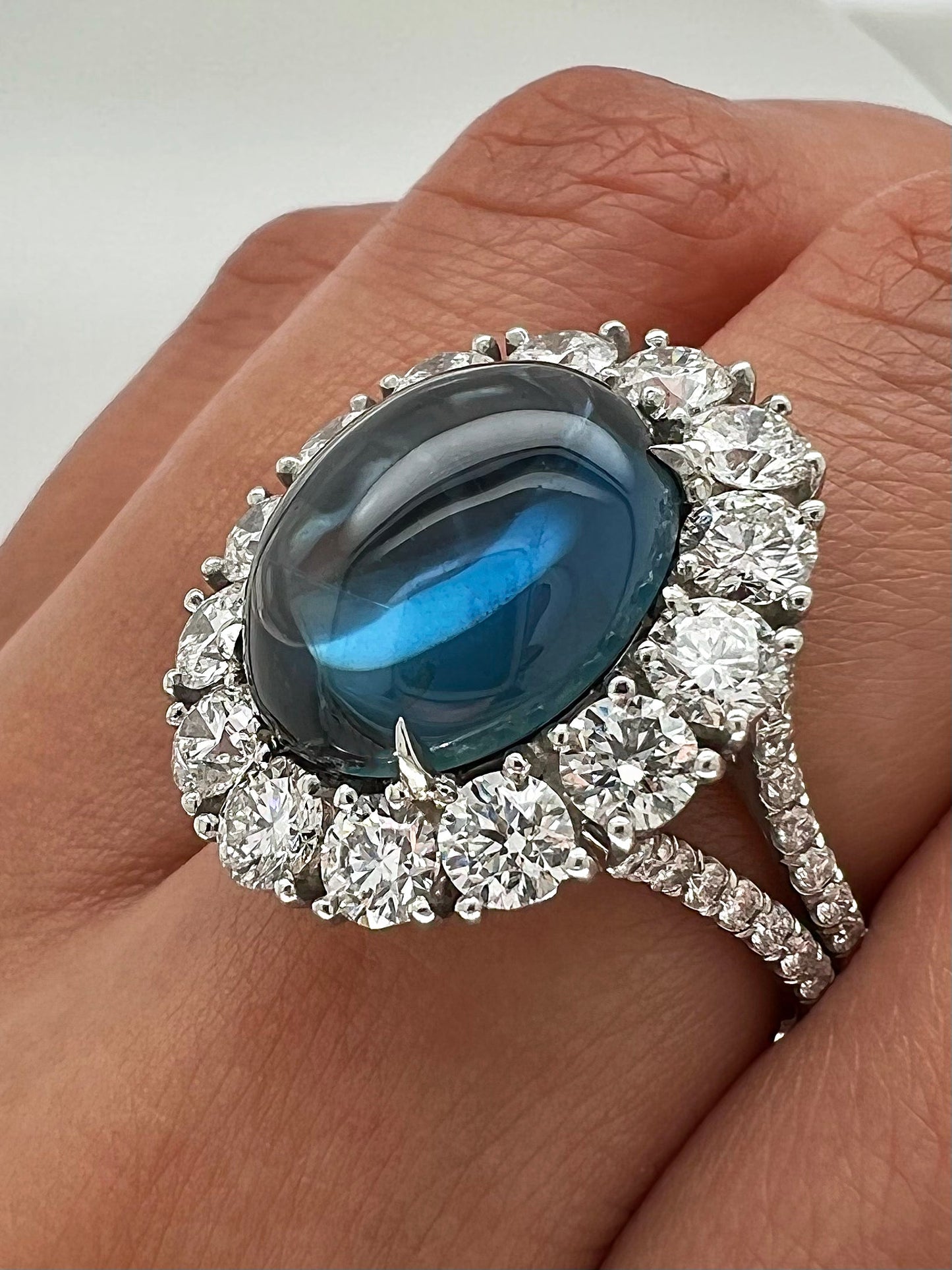12.92 Total Carat NO HEAT Sapphire and Diamond Halo Ladies Ring GIA