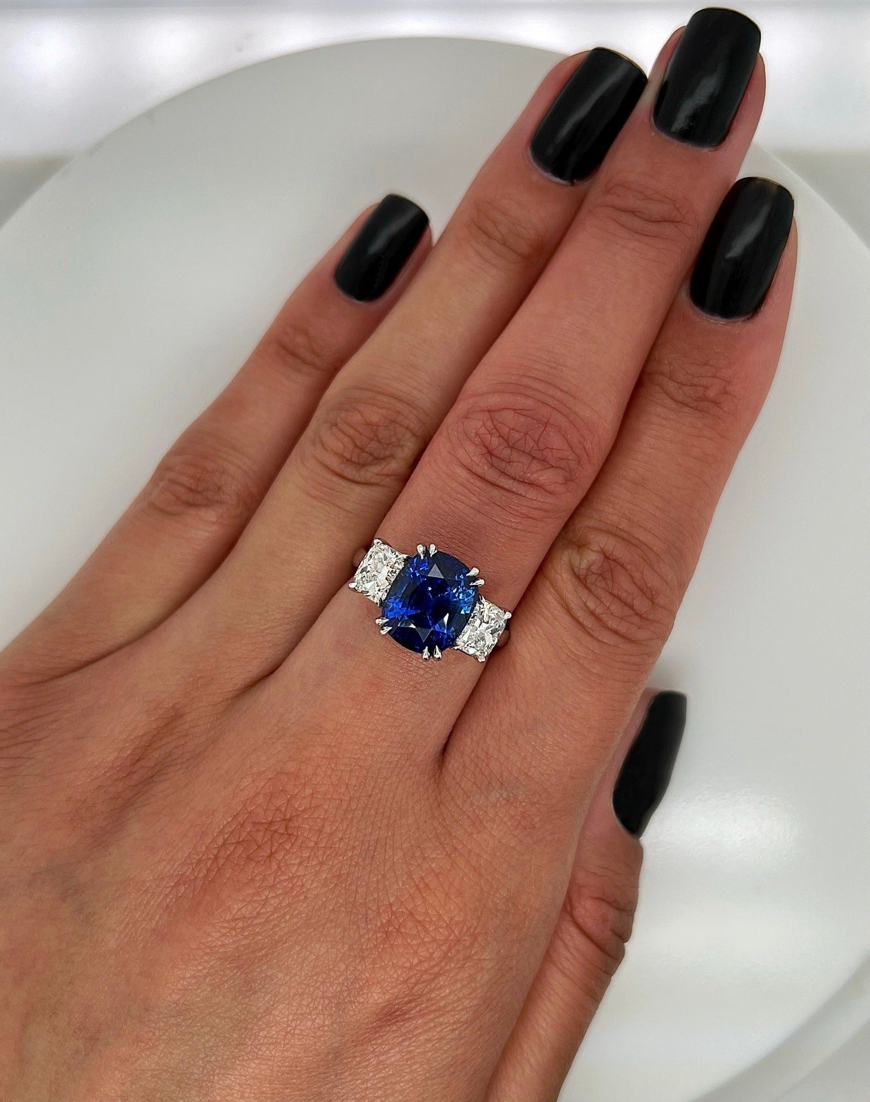 7.87 Total Carat Sapphire and Diamond Ladies Ring. GIA Certified.