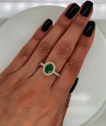 "LADRG01787" Vintage Inspired Green Emerald Ring