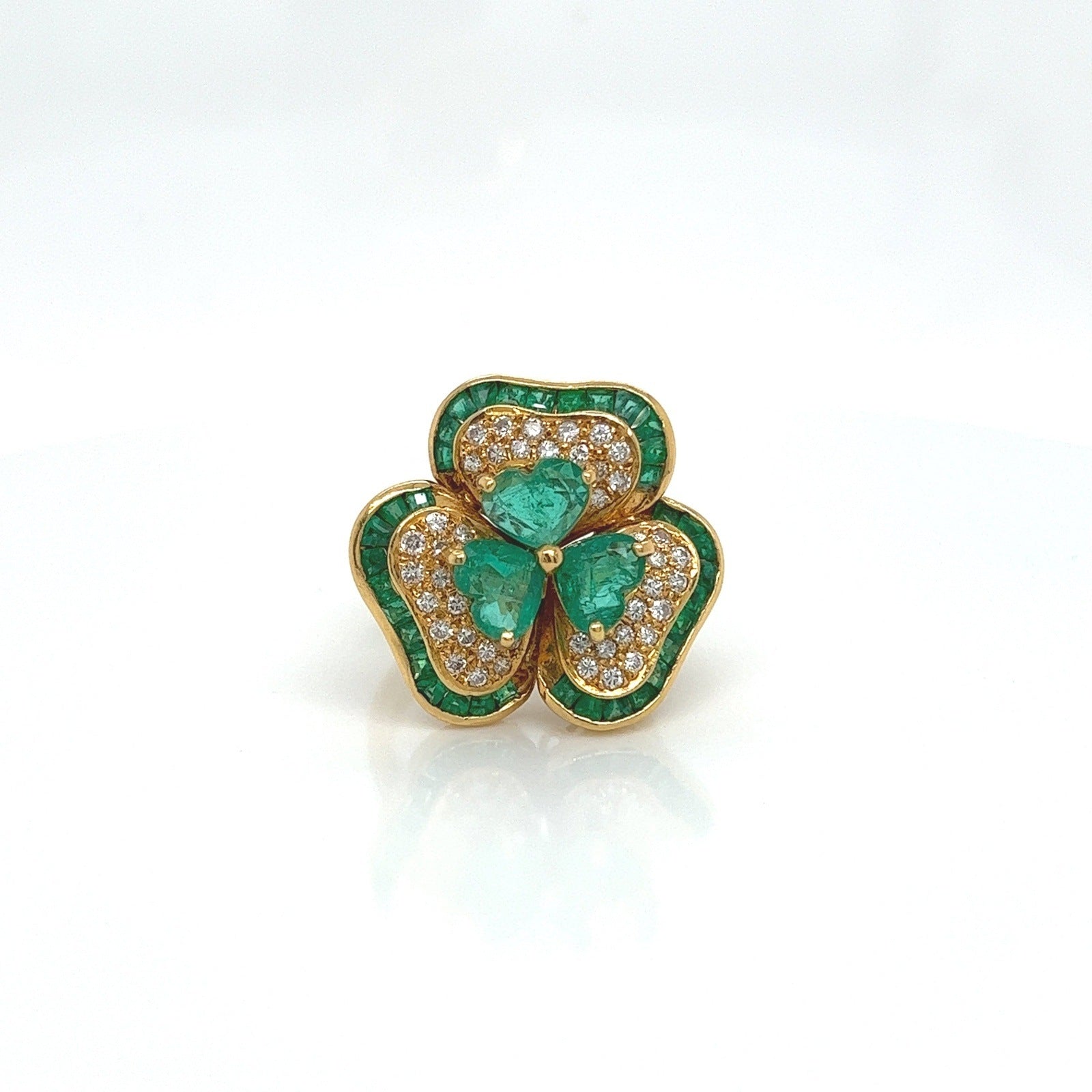 5.65 Total Carat Lucky Clover 18K Yellow Gold Diamond & Colombian Green Emerald Ladies Ring
