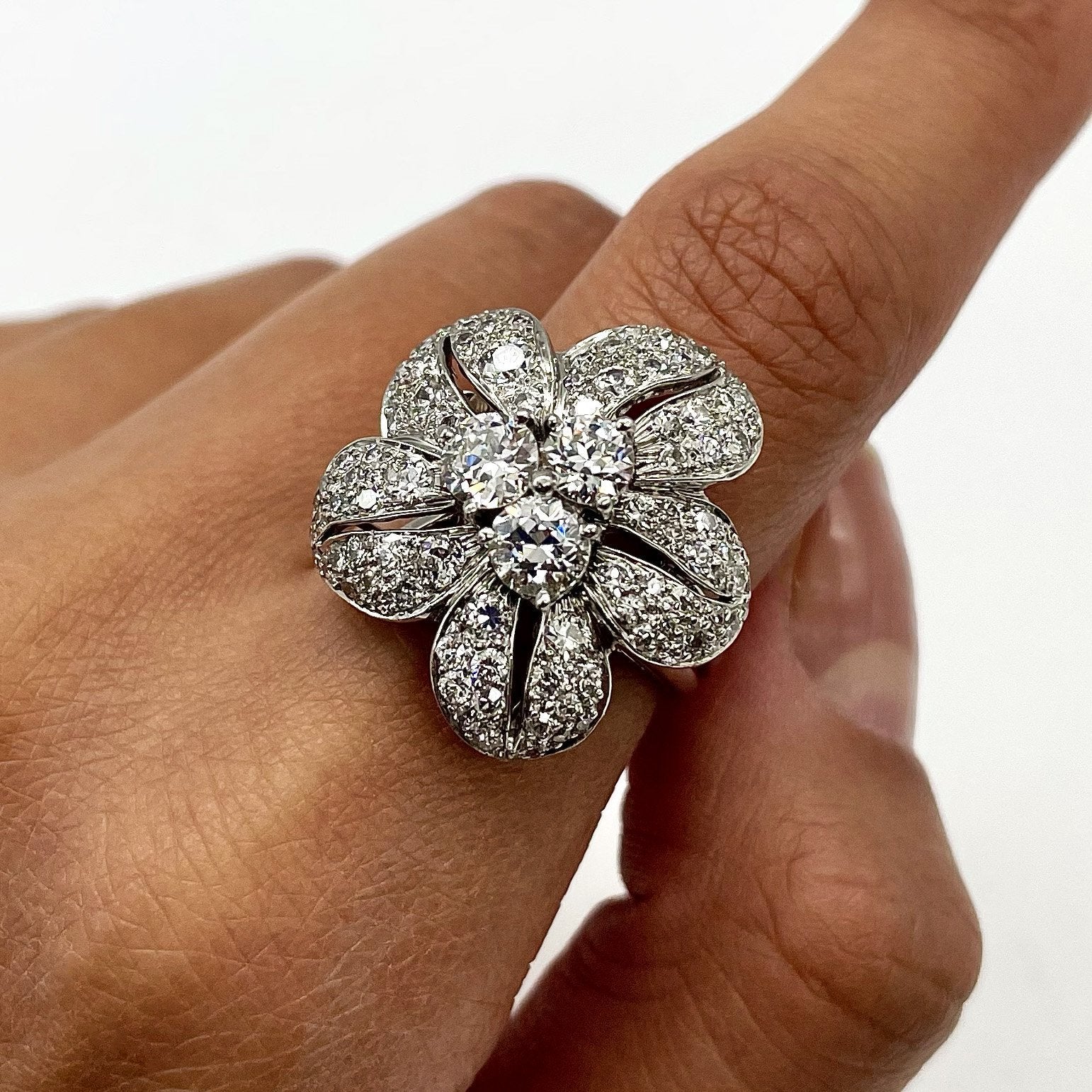 2.05 CARAT old European cut DIAMOND FLOWER MOTIF LADIES RING