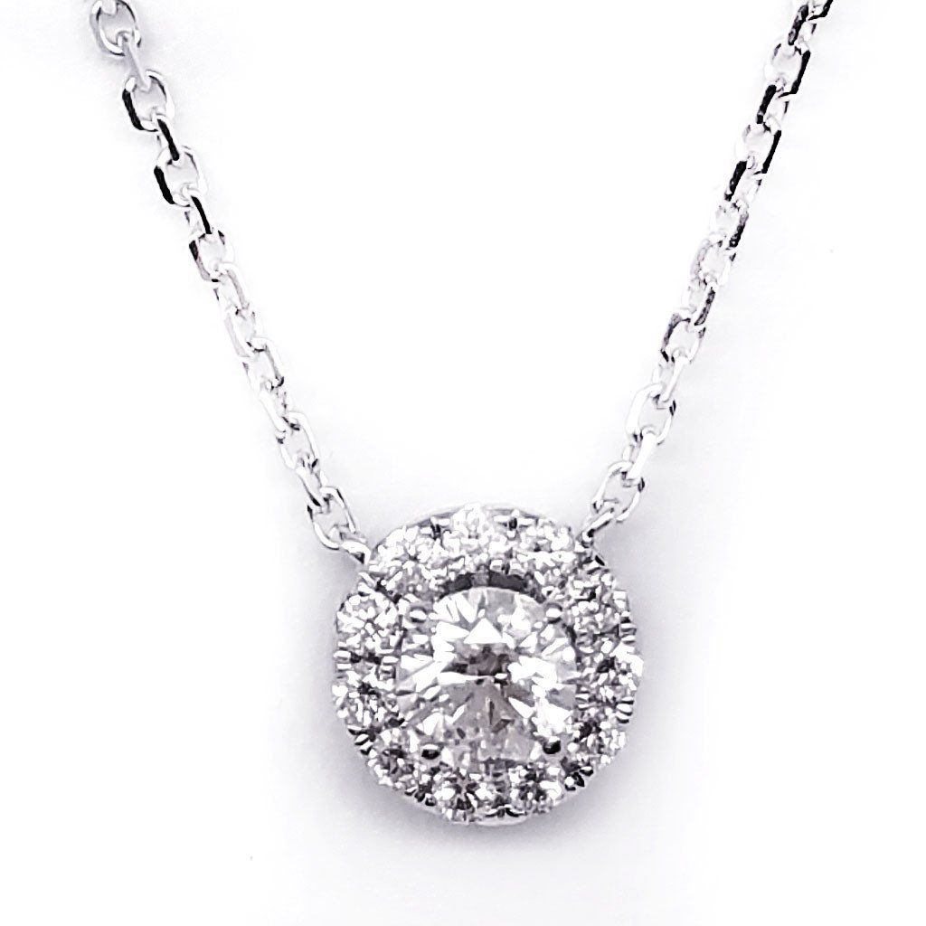 "PEND01666" Round Halo Diamond Pendant
