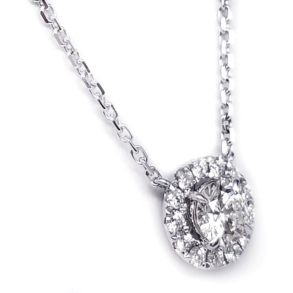 "PEND01667" 18K White Gold Round Halo Diamond Pendant