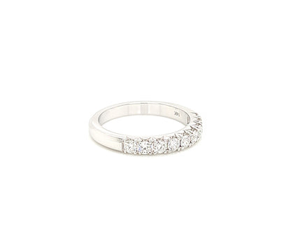 0.52 Carat Round Diamond Prong-Set Wedding Band