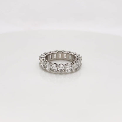 5.74 Carat Shared Prong Diamond Eternity Band in Platinum (5.74 ct. tw.)