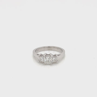 " 3STRG01017 " 1.01 Carat Princess Cut Diamond Three Stone Engagement Ring