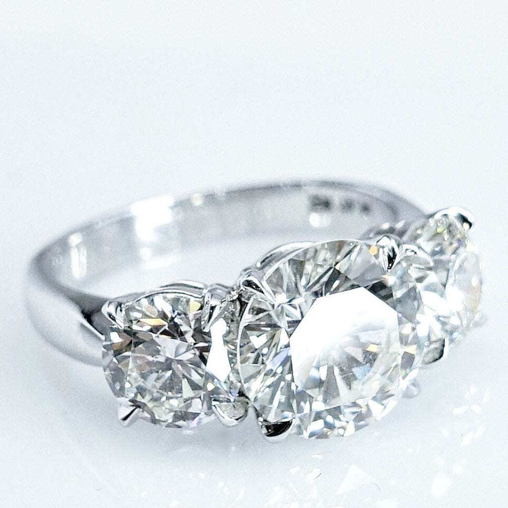 "ENGR02281" Three Stone Round Diamond Engagement Ring ENGR02281