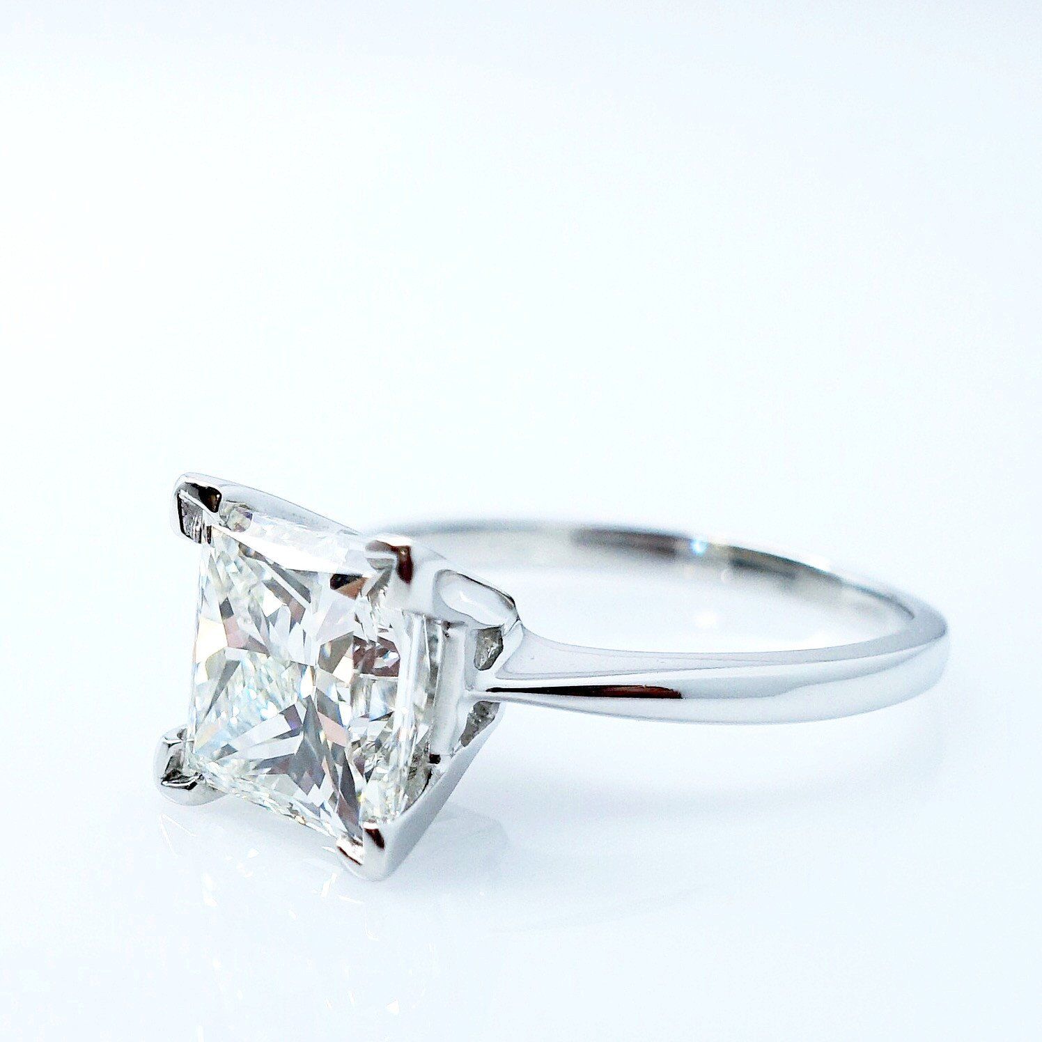 "engr03027" Solitaire Diamond Engagement Ring