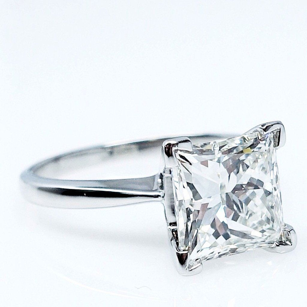 "engr03027" Solitaire Diamond Engagement Ring